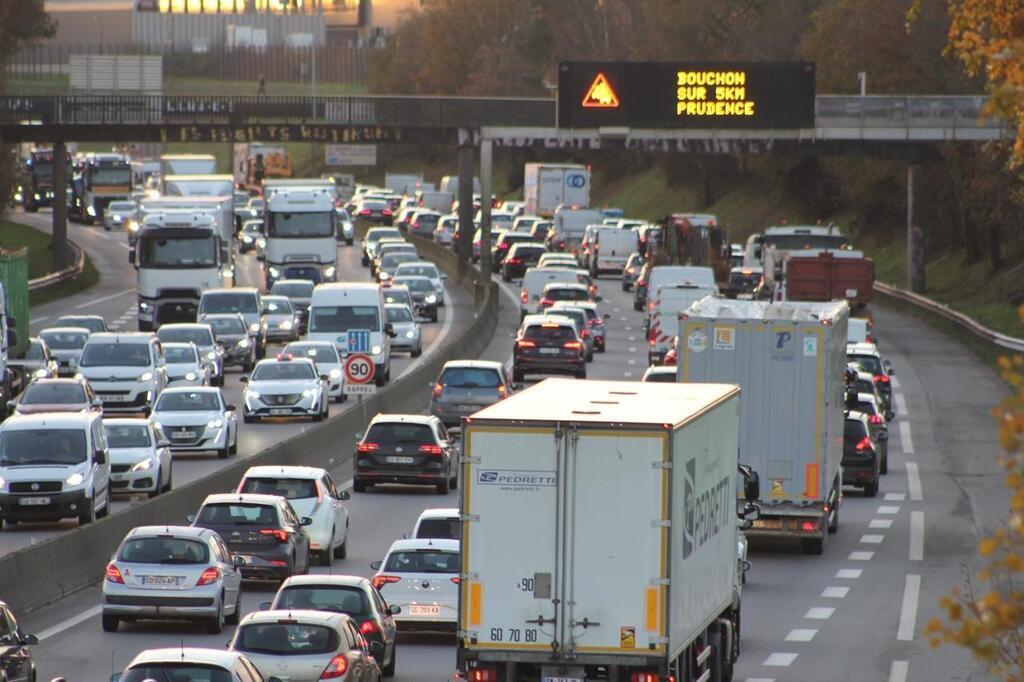 À Rennes, Avec La Panne De La Ligne B Du Métro, « C’est L’enfer Des ...