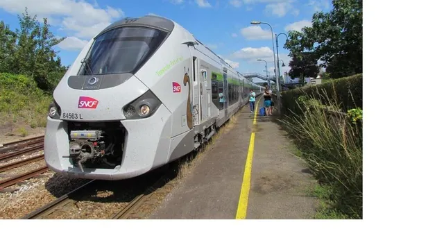photo  le train régiolis de la ligne paris granville.  &copy;  ouest-france 