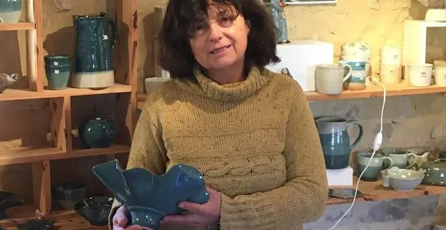 photo  françoise crée des pièces uniques.  &copy;  le maine libre 