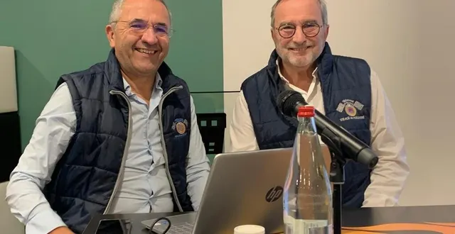 photo  florian besnier, responsable communication et philippe david, président du virage de mulsanne  &copy;  le maine libre 