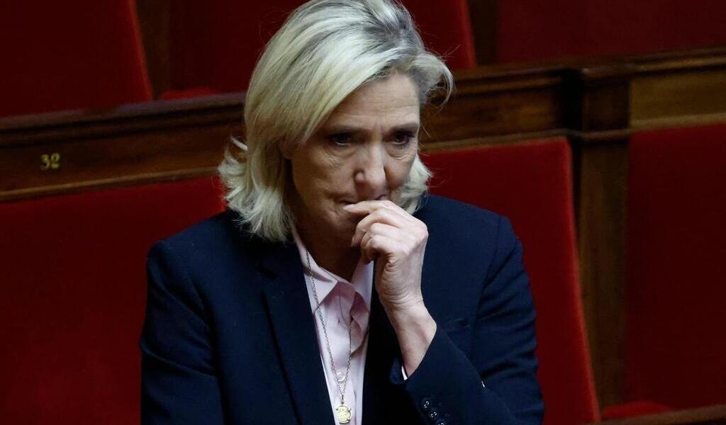 Assistants D’eurodéputés Du FN : Marine Le Pen, Le Parti Et 26 ...