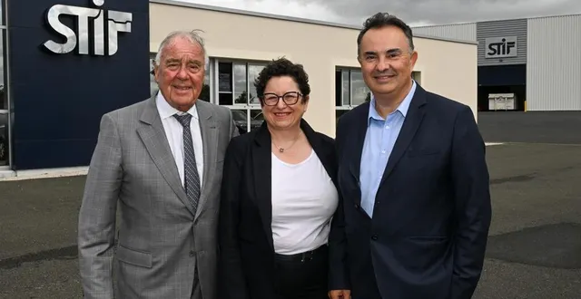 photo  saint-georges-sur-loire, le 1er août 2023. louis thannberger (à gauche) a accompagné le directeur général de stif josé burgos (à droite) et sa directrice des relations extérieures géraldine baudouin lévêque.  &copy;  archives co – laurent combet 
