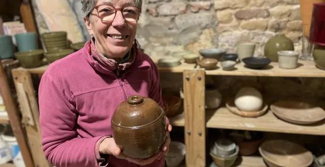photo  potière à écouché-les-vallées, anne-marie terrien fera partie des exposants du marché de noël.  &copy;  ouest-france 