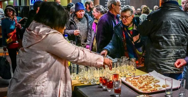 photo  l’ensemble des prestations de la soirée, nourriture comprise, sont issues de dons spécifiquement réalisés pour cette soirée à destination des personnes en situation de précarité.  &copy;  le maine libre – yvon loué 