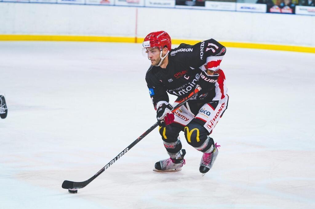 Hockey Sur Glace - D1. Les Dogs De Cholet Défaits Dans Un Match Au ...