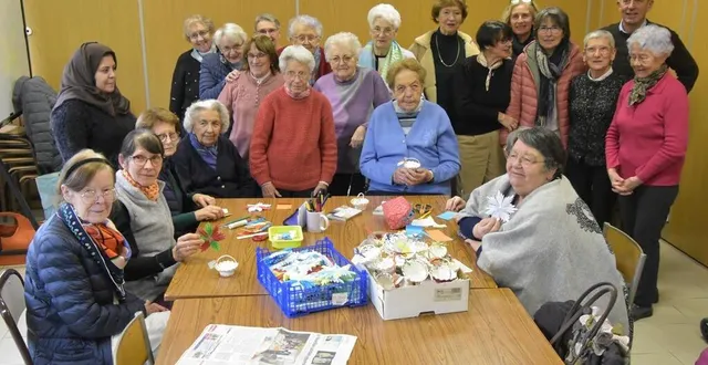 photo  le réveillon solidaire organisé par les bénévoles de la paroisse saint-rené, le secours catholique et la société saint-vincent-de-paul, accueille quelque 120 convives depuis plusieurs années.  &copy;  co – joël audouin 