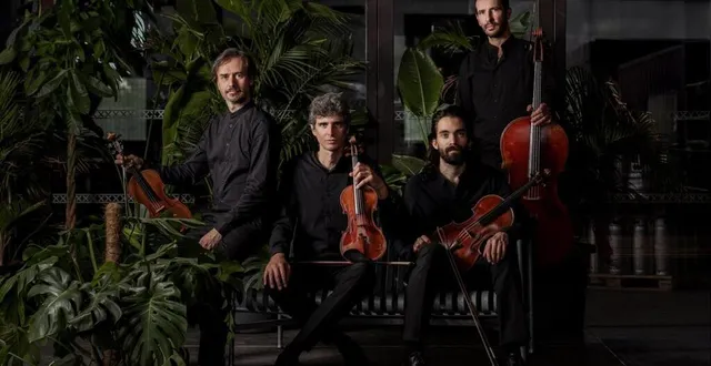 photo  frédéric aurier (violon, composition), julien dieudegard (violon), paul-julian quillier (alto) et luc dedreuil (violoncelle).  &copy;  julie cherki 