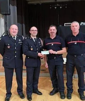 photo  remise de dons en faveur de l’œuvre des pupilles orphelins et fonds d’entraide des sapeurs-pompiers.  &copy;  le maine libre 