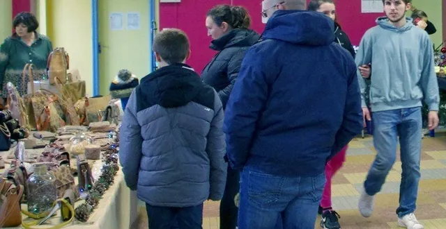 photo  le marché de noël rapatrié en intérieur.  &copy;  le maine libre 