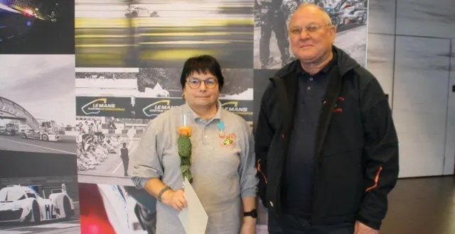 photo  jeannine emery avec joël besnard président de l’am sarthe.  &copy;  le maine libre 