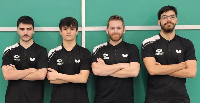 photo  de gauche à droite : yonni sauvaus, paul talbot, nicolas hamon, joao ribeiro. les joueurs peuvent être fiers de la performance : l’équipe 1 senior masculine du club altt accède en effet au niveau régional 1.  &copy;  le maine libre 