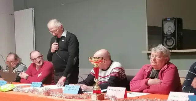 photo  daniel travers a présenté le bilan de l’année écoulée aux côtés de son bureau et du maire philippe chartier.  &copy;  le maine libre 