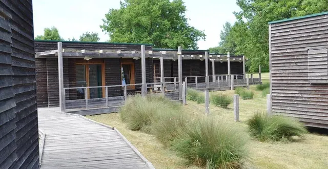 photo  la communauté de communes du thouarsais avait donné la gestion du camping de luché-thouarsais à aquadis loisirs.  &copy;  co archives 