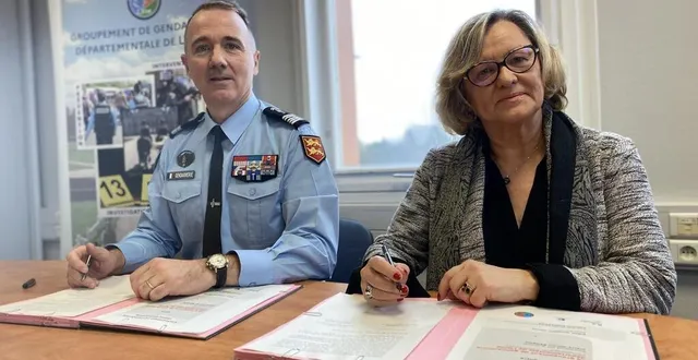 photo  le colonel pierre-olivier benech, commandant du groupement de gendarmerie de l’orne, et patricia pomarede, directrice territoriale déléguée de l’orne.  &copy;  ouest-france 