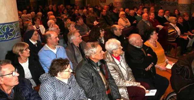 photo  l’église saint-martin était comble pour assister au récital de la chorale chantelyre.  &copy;  le maine libre 