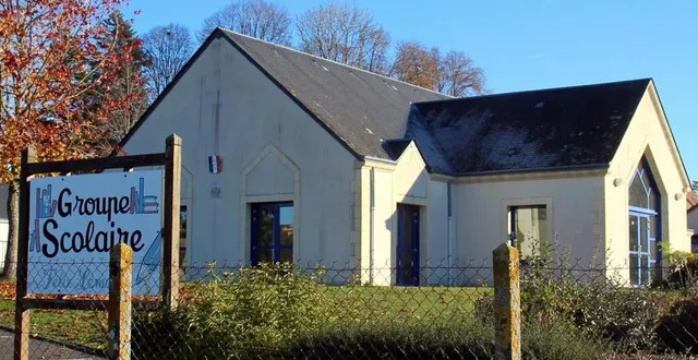 photo  le bâtiment de l’école primaire de marigné-laillé sera conservé, mais consacré à d’autres usages. l’école maternelle de construction plus légère sera détruite et l’ensemble du groupe scolaire, primaire et maternelle, reconstruit à sa place.  &copy;  le maine libre 