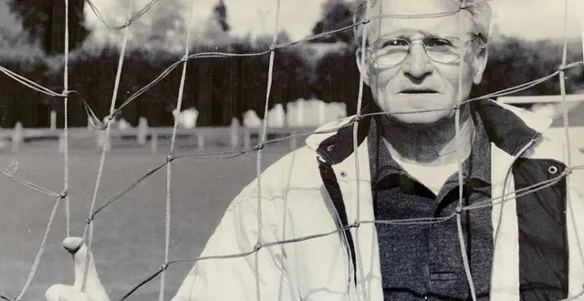 photo  en 1983, andré jinjolet avait emmené ses joueurs jusqu’au 6e tour de la coupe de france.  &copy;  collection privée famille jinjolet 