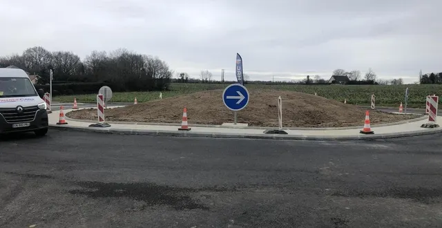 photo  le nouveau rond-point de trangé est en service depuis ce jeudi 14 décembre.  &copy;  le maine libre 