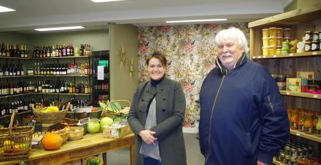 photo  sophie choplain a repris l’épicerie, un partenariat avec la mairie.  &copy;  le maine libre 
