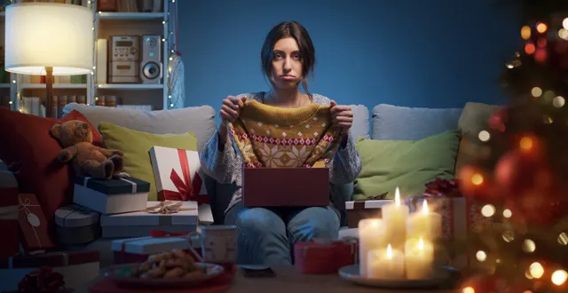 photo exprimez-vous : quel a été votre pire cadeau de noël ? &copy; stockphotopro