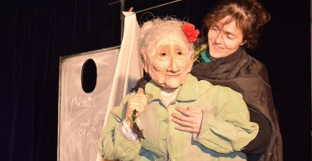 photo  rocio araya gutiérrez déroule le parcours de vie de sa mamita, inconnue mais tellement rêvée et présente.  &copy;  ouest-france 