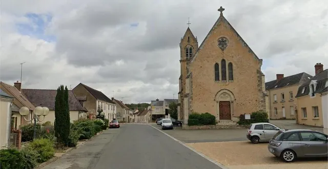 photo  le luart, 1 441 habitants, à une trentaine de kilomètres à l’est du mans, fait partie des 19 communes sarthoises retenues dans le dispositif « villages d’avenir » présenté par le gouvernement jeudi 21 décembre 2023.  &copy;  capture d’écran google maps 