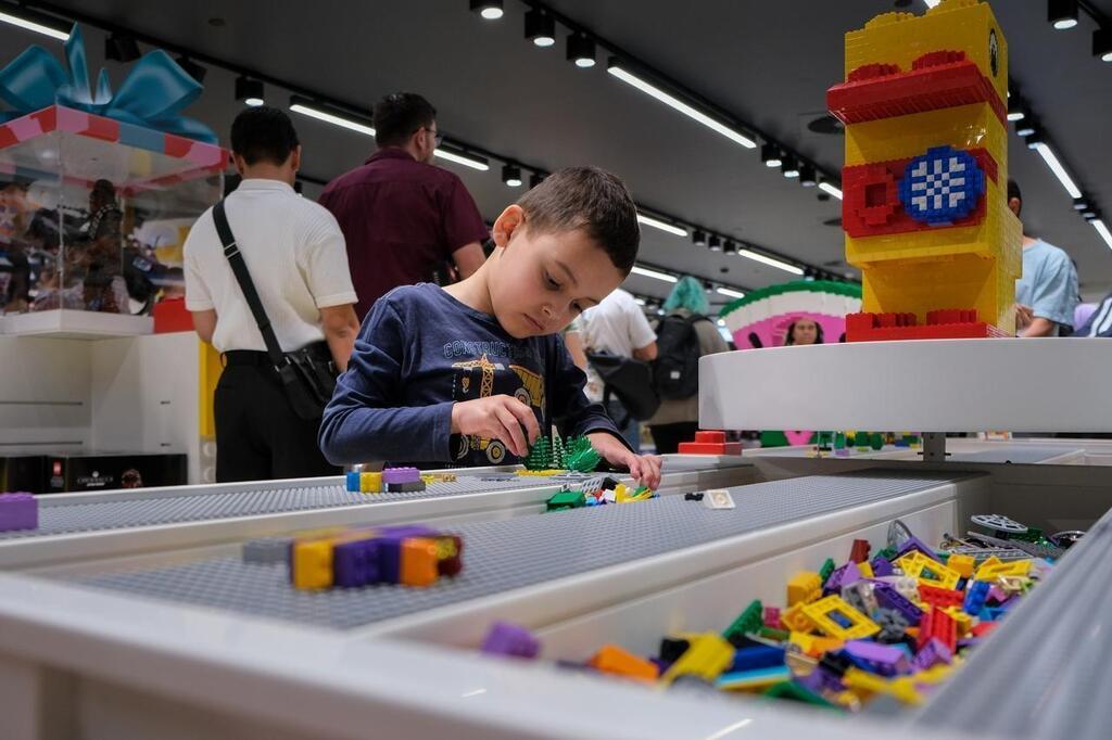La brique Lego vit toujours, 50 ans après, malgré les modes et les
