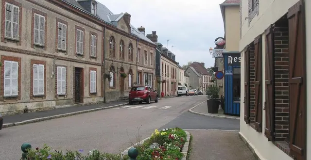 photo  la commune d’échauffour (ici la grande rue) fait partie des lauréates du programme villages d’avenir.  &copy;  archives. 