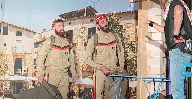 photo  quand deux athlètes du boukistan – un pays fictif – débarquent à gérien-sur-l’ognon – ville tout aussi fictive – pour les jeux olympiques, on peut s’attendre au pire.  &copy;  co 