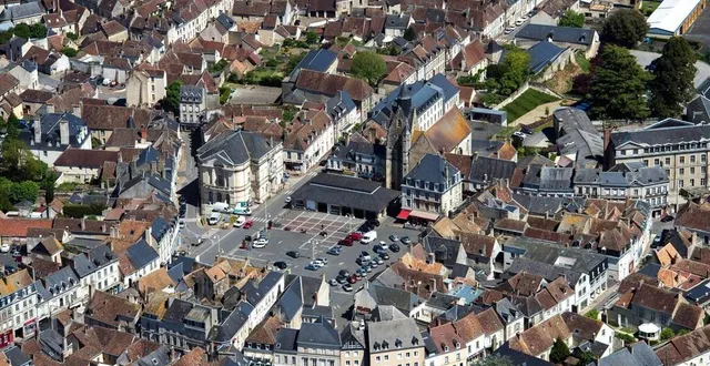 photo  comme dans d’autres départements, la périurbanisation continue d’entraîner autour du mans des évolutions modérées mais positives. c’est beaucoup plus compliqué au-delà où presque aucune commune ne présente des croissances supérieures à 1 %.  &copy;  archives ouest-france/philippe cherel 