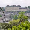 photo le château de sablé-sur-sarthe, surplombant le centre-ville, en avril 2023.