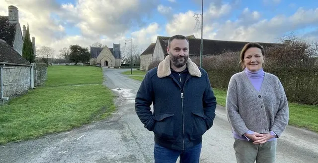 photo  matthieu touzo, premier adjoint, et jeanne-marie boudet, maire de la commune du champ-de-la-pierre, la moins peuplée de l’arrondissement d’alençon.  &copy;  ouest-france 