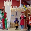 photo les jeunes palvinéens ont participé à ce spectacle avec guillaume dans le rôle odilon le bouffon de la cie acteurs en herbe.