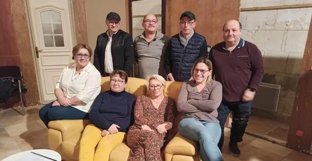 photo  les comédiens de la troupe de crosmières préparent activement leur nouvelle pièce.  &copy;  le maine libre 