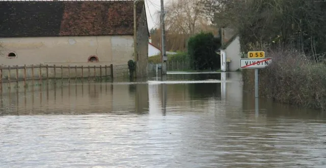 photo  la rd 55, entre vivoin et maresché (sarthe), est toujours fermée à la circulation ce jeudi 4 janvier 2024.  &copy;  archives ouest-france 