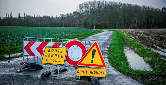 photo  quelques routes sont encore fermées à cause des inondations en sarthe.  &copy;  le maine libre – yvon loué 