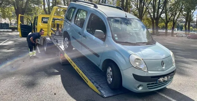 photo  un stationnement abusif peut exposer à la mise en fourrière du véhicule (photo d’illustration).  &copy;  co – anthony pasco 