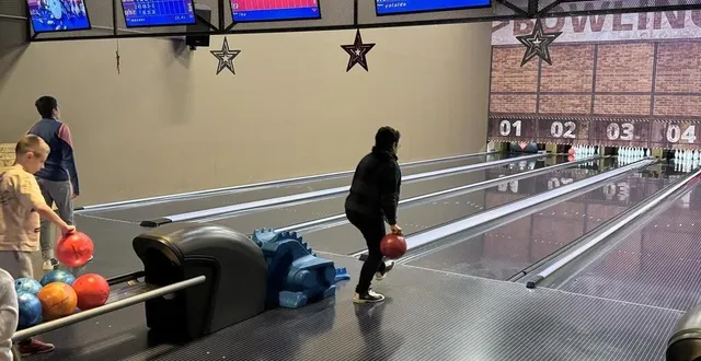 photo  à alençon, l’espace multiloisirs central 8 connaît son pic de fréquentation pendant les vacances de noël.  &copy;  ouest-france 