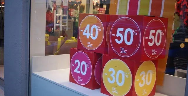 photo  début des soldes ce mercredi 10 janvier 2024 dans la sarthe.  &copy;  archives le maine libre 