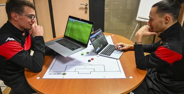 photo  camille coudé ( à g.) et édouard landeroin ont renforcé le staff technique du mans fc il y a trois ans, à l’arrivée de cris.  &copy;  le maine libre – denis lambert 