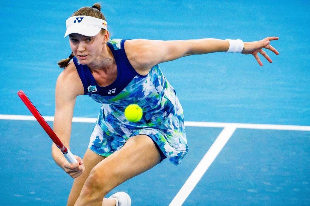 WTA Brisbane. Elena Rybakina écrase Aryna Sabalenka En Finale . Sport ...