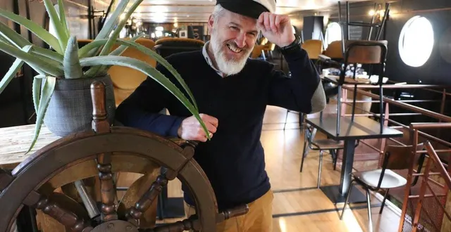 photo  issu d’un milieu modeste, eddy juré est devenu ingénieur, puis patron d’un cabinet d’expertise spécialisée dans le financement de l’innovation, en région parisienne. revenu sur ses terres natales, il a ouvert la piraterie, café-resto aménagé dans une péniche, au mans.  &copy;  ouest-france 