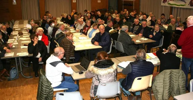 photo  une centaine d’adhérents ont assisté à l’ag.  &copy;  le maine libre 