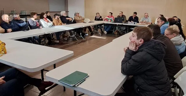 photo  les adhérents et bénévoles de voivres animation loisir sont à pied d’œuvre pour les activités de 2024.  &copy;  ouest-france 