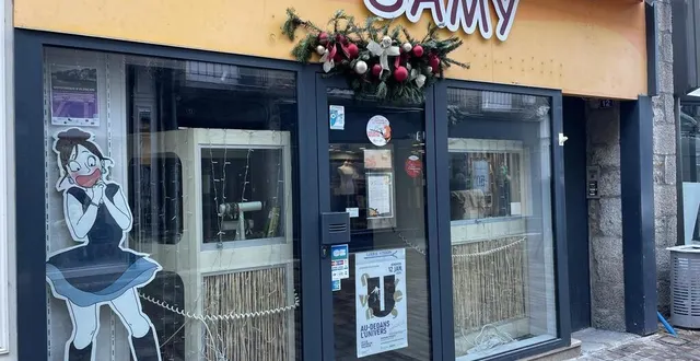 photo  la boutique samy qui était dans la rue aux sieurs à alençon depuis des années a fermé ses portes.  &copy;  ouest-france 