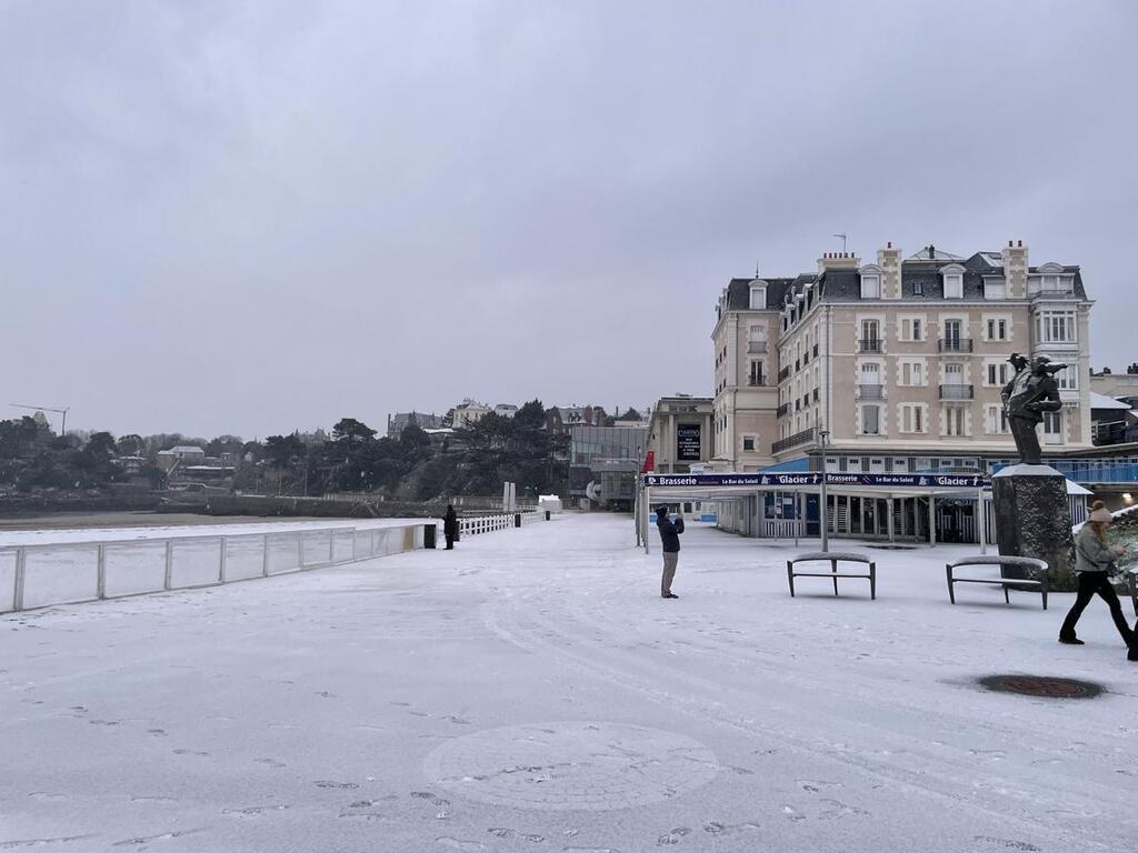 EN IMAGES. Quand la neige s’invite dans le paysage à Dinard et Saint