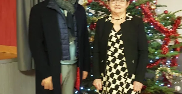 photo  eric martineau, député de la circonscription et annie jumert, maire.  &copy;  ouest-france 