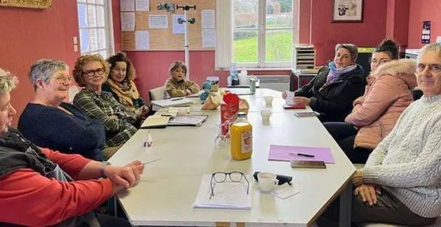 photo  bruno murgia, à droite, a été élu à la présidence.  &copy;  ouest-france 