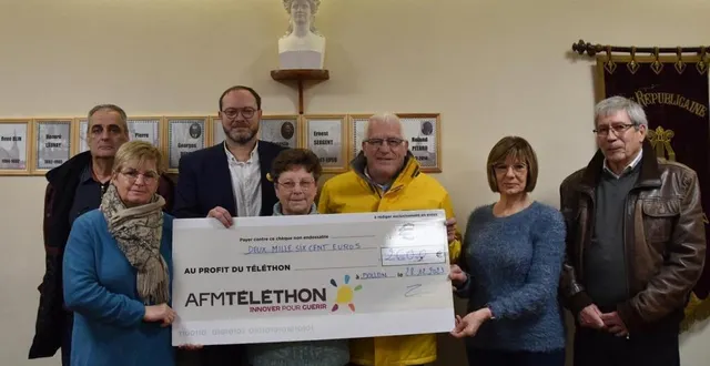 photo  jean-claude mallet s’est vu remettre le précieux sésame.  &copy;  le maine libre 