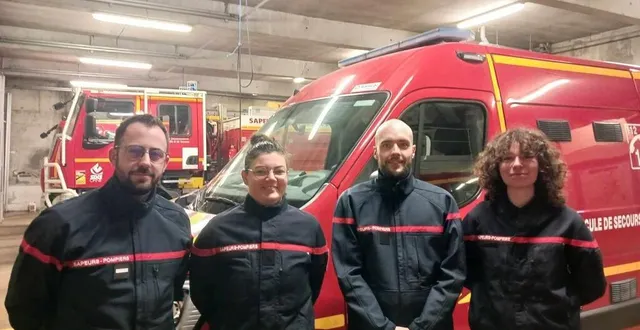 photo  de gauche à droite : l’adjudant-chef pierre-louis routier aux côtés de julie duhéron, benjamin marais et aude langlois-meurinne. morgan anne, la 4e recrue, était absent au moment de l’entrevue.  &copy;  ouest-france 
